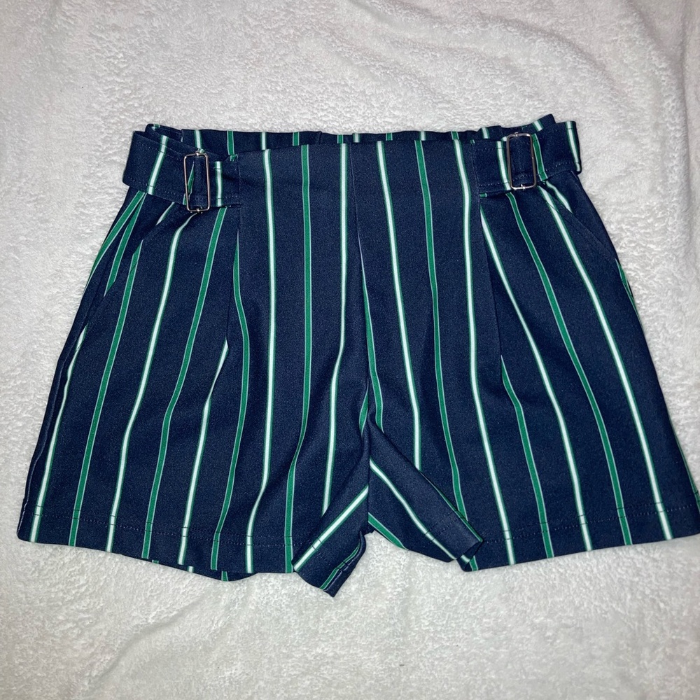 striped shorts
